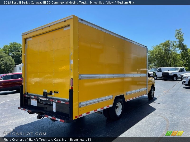 School Bus Yellow / Medium Flint 2019 Ford E Series Cutaway E350 Commercial Moving Truck