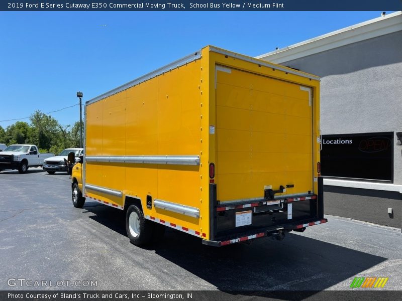 School Bus Yellow / Medium Flint 2019 Ford E Series Cutaway E350 Commercial Moving Truck
