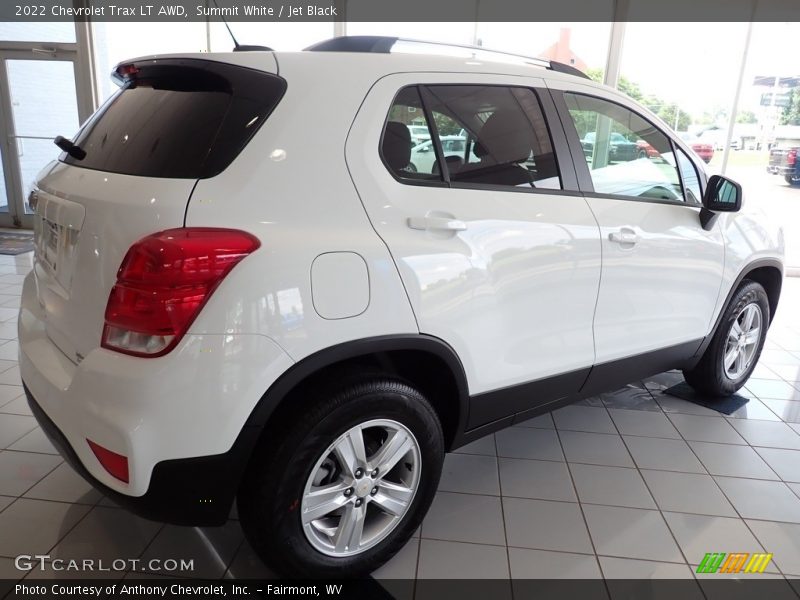 Summit White / Jet Black 2022 Chevrolet Trax LT AWD