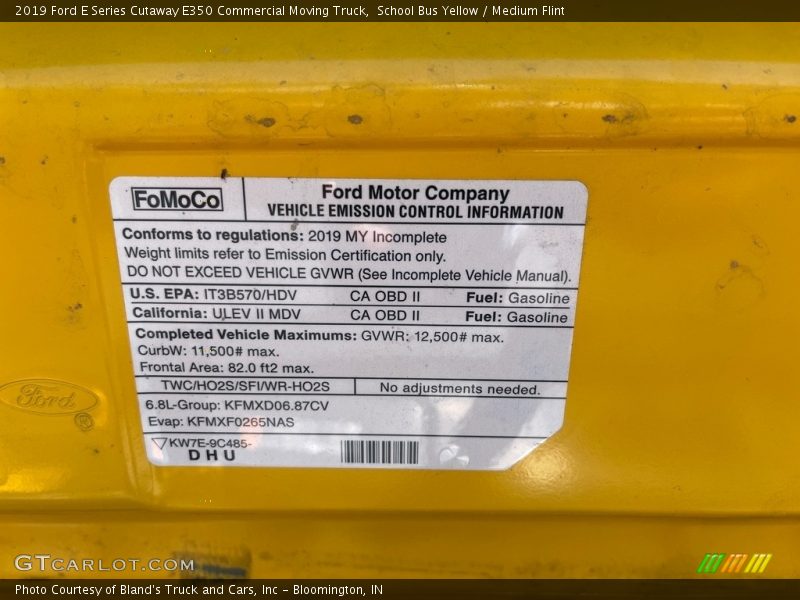 School Bus Yellow / Medium Flint 2019 Ford E Series Cutaway E350 Commercial Moving Truck