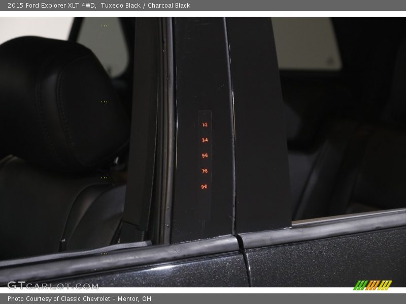 Tuxedo Black / Charcoal Black 2015 Ford Explorer XLT 4WD