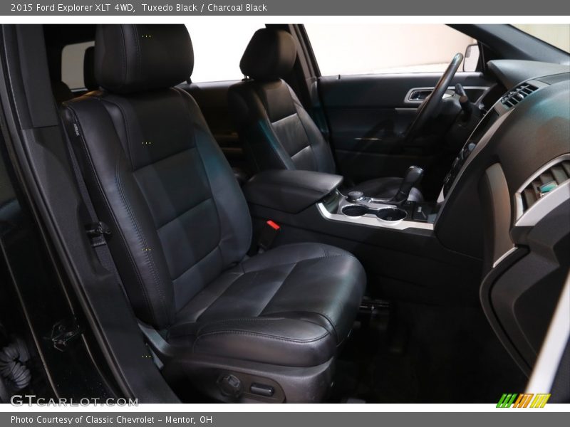 Tuxedo Black / Charcoal Black 2015 Ford Explorer XLT 4WD