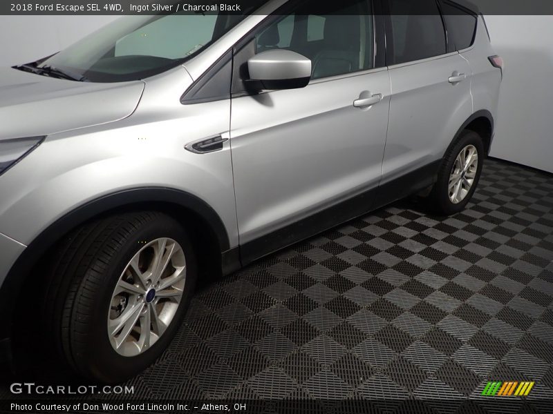 Ingot Silver / Charcoal Black 2018 Ford Escape SEL 4WD