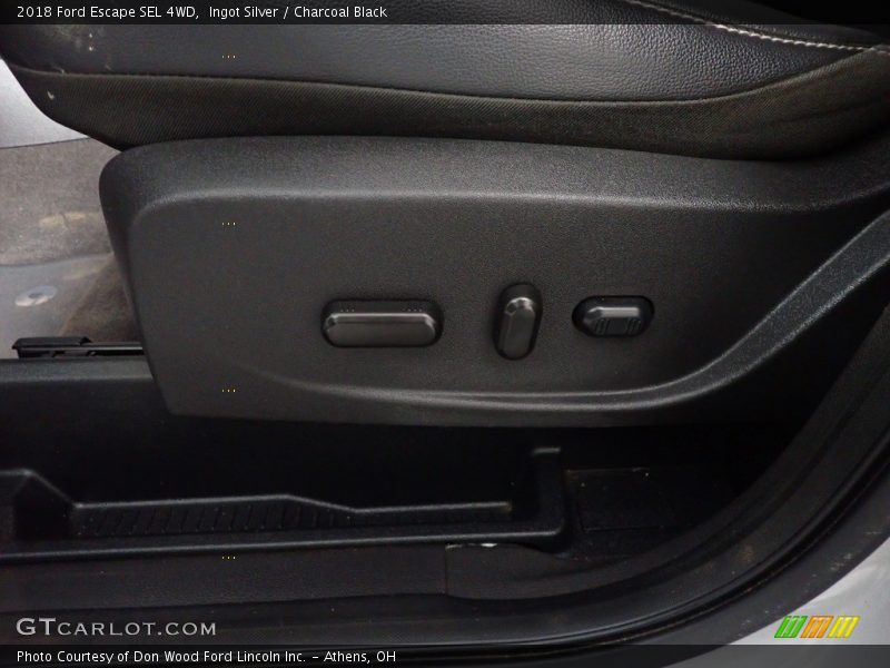 Ingot Silver / Charcoal Black 2018 Ford Escape SEL 4WD