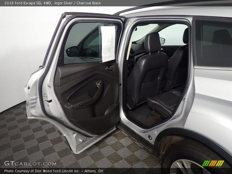 Ingot Silver / Charcoal Black 2018 Ford Escape SEL 4WD