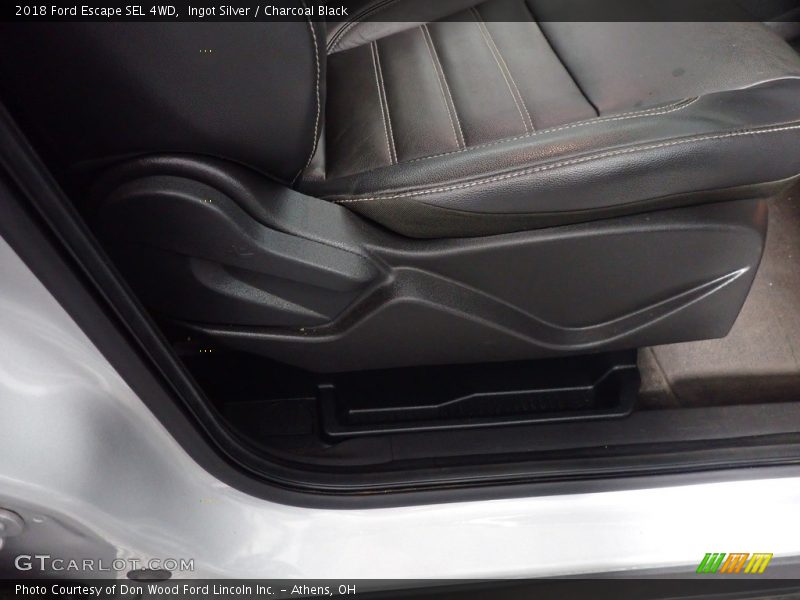 Ingot Silver / Charcoal Black 2018 Ford Escape SEL 4WD