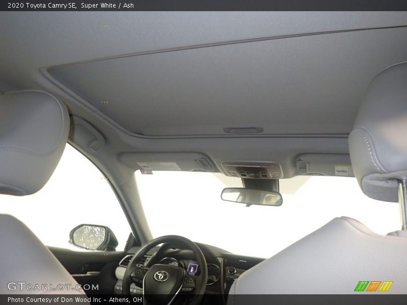 Super White / Ash 2020 Toyota Camry SE