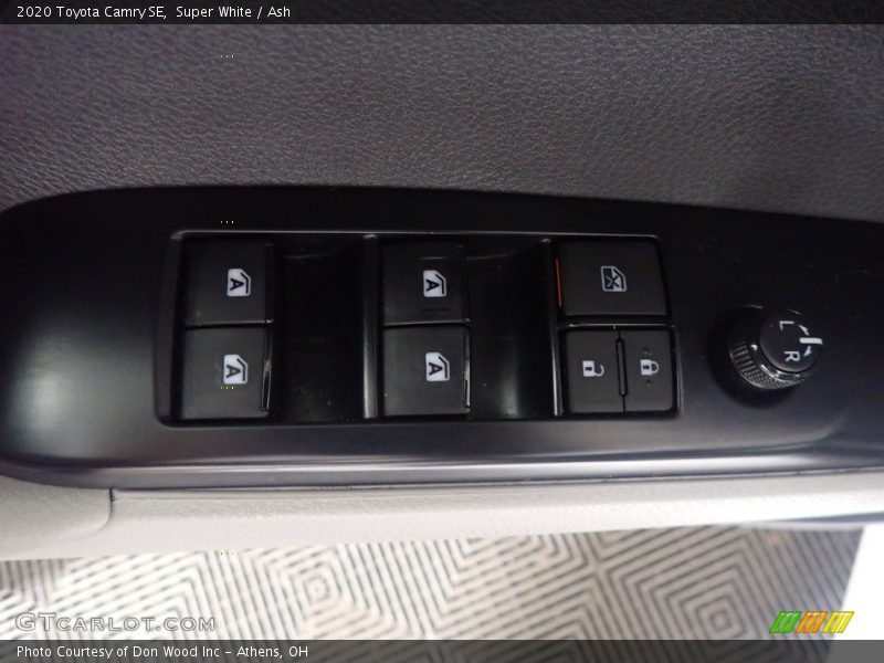 Super White / Ash 2020 Toyota Camry SE