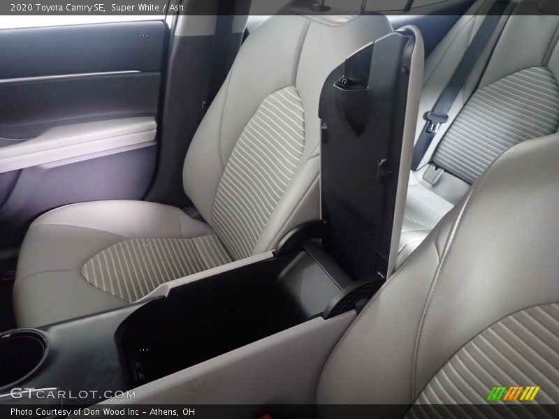 Super White / Ash 2020 Toyota Camry SE