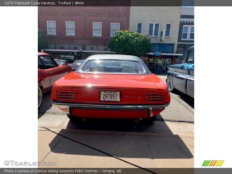 TorRed / White 1970 Plymouth Cuda Hardtop
