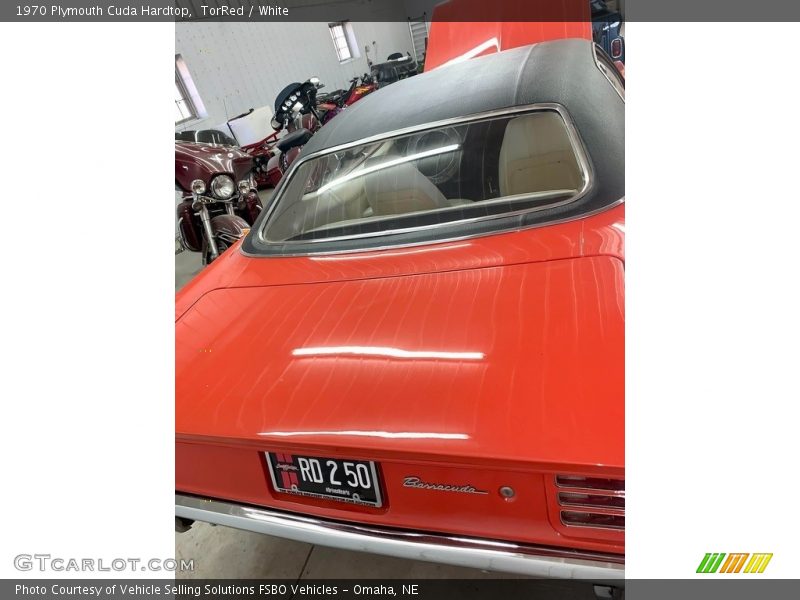 TorRed / White 1970 Plymouth Cuda Hardtop