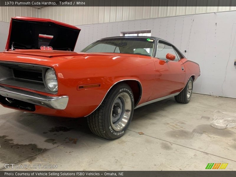 TorRed / White 1970 Plymouth Cuda Hardtop