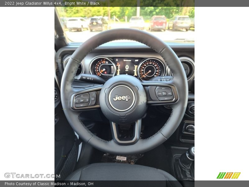 Bright White / Black 2022 Jeep Gladiator Willys 4x4