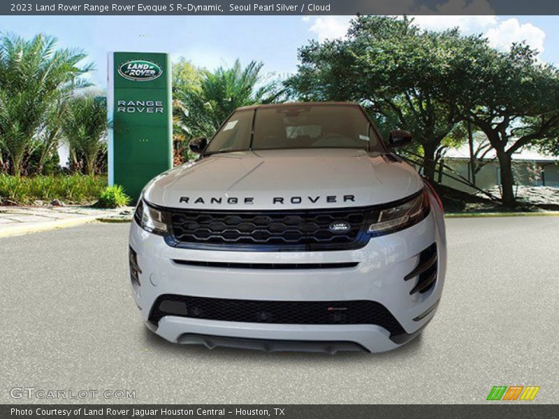 Seoul Pearl Silver / Cloud 2023 Land Rover Range Rover Evoque S R-Dynamic