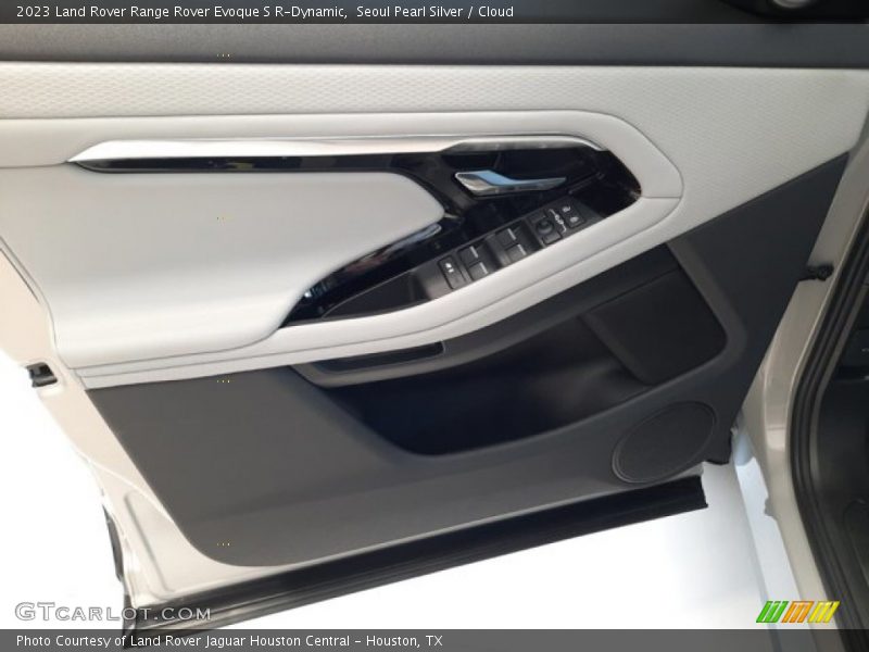 Door Panel of 2023 Range Rover Evoque S R-Dynamic