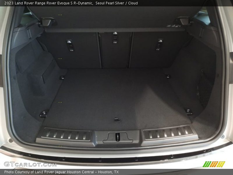  2023 Range Rover Evoque S R-Dynamic Trunk