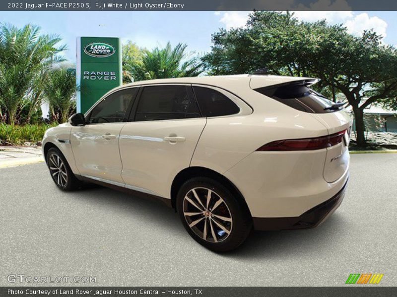 Fuji White / Light Oyster/Ebony 2022 Jaguar F-PACE P250 S