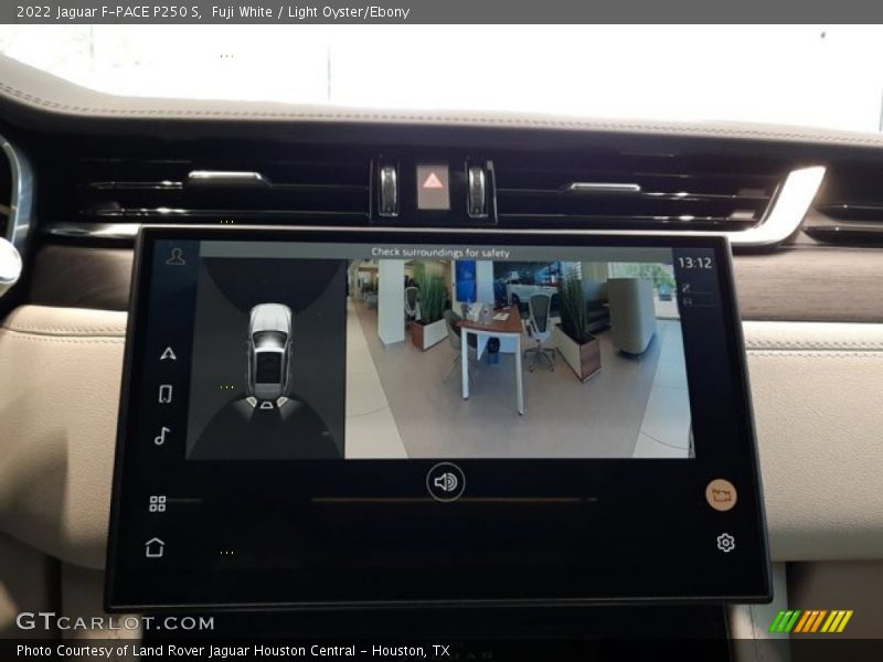 Fuji White / Light Oyster/Ebony 2022 Jaguar F-PACE P250 S