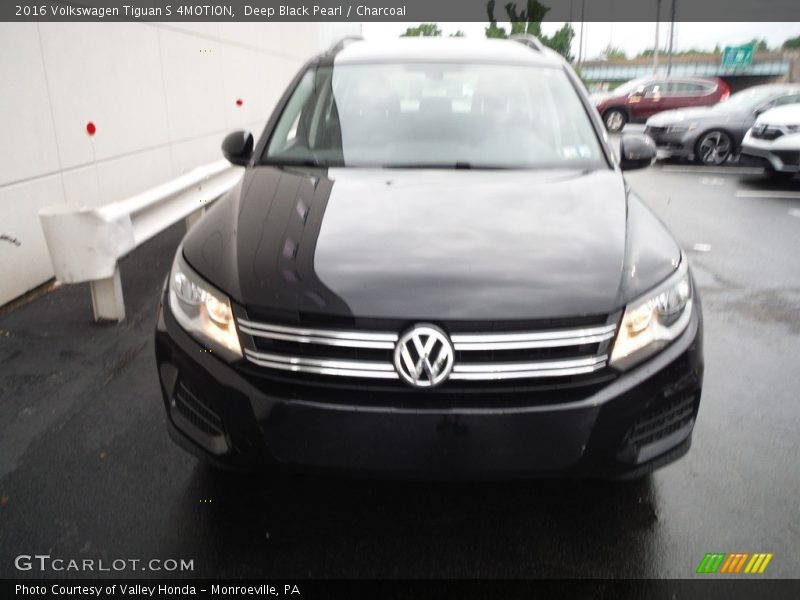 Deep Black Pearl / Charcoal 2016 Volkswagen Tiguan S 4MOTION