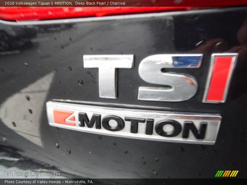  2016 Tiguan S 4MOTION Logo