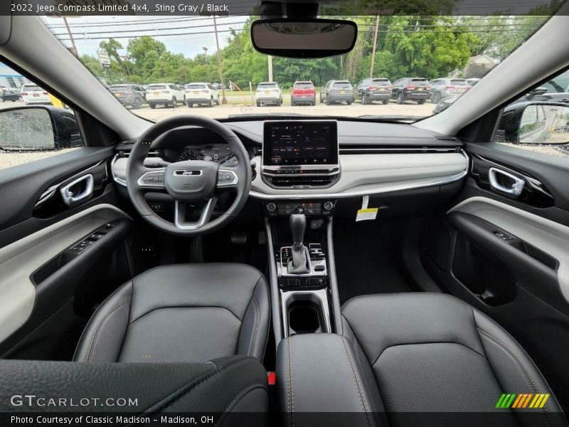 Sting Gray / Black 2022 Jeep Compass Limited 4x4