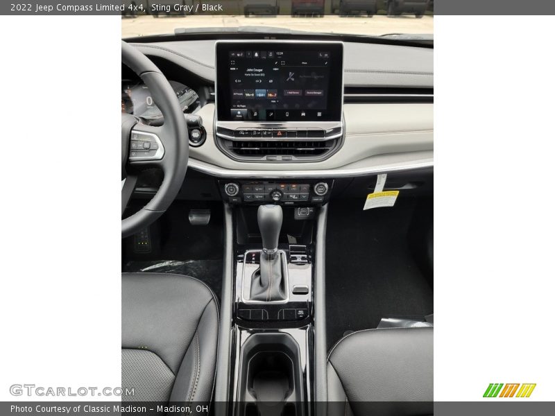Sting Gray / Black 2022 Jeep Compass Limited 4x4
