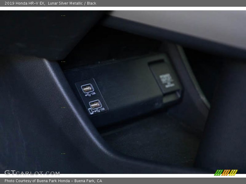 Lunar Silver Metallic / Black 2019 Honda HR-V EX