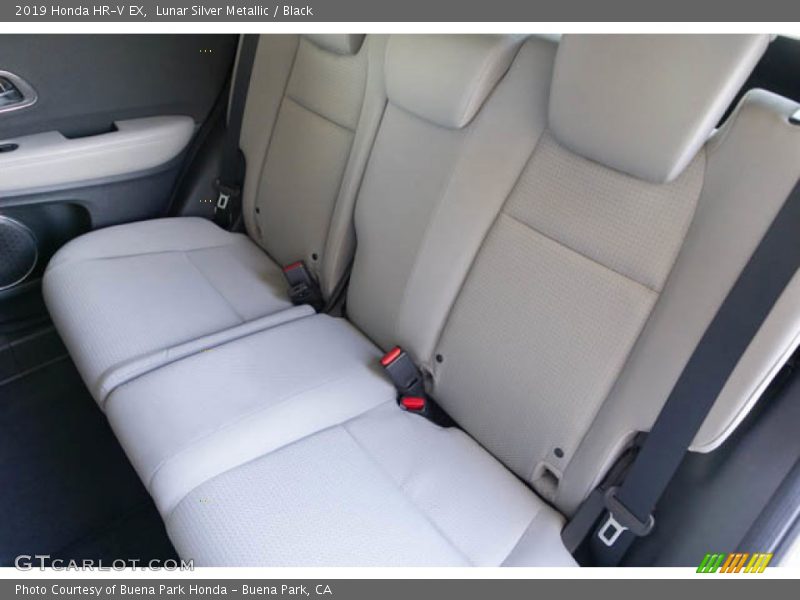 Lunar Silver Metallic / Black 2019 Honda HR-V EX