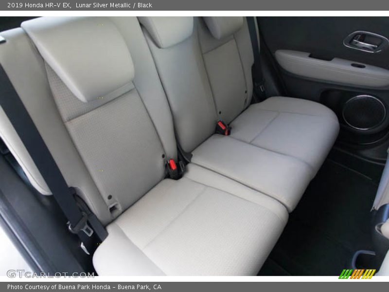 Lunar Silver Metallic / Black 2019 Honda HR-V EX