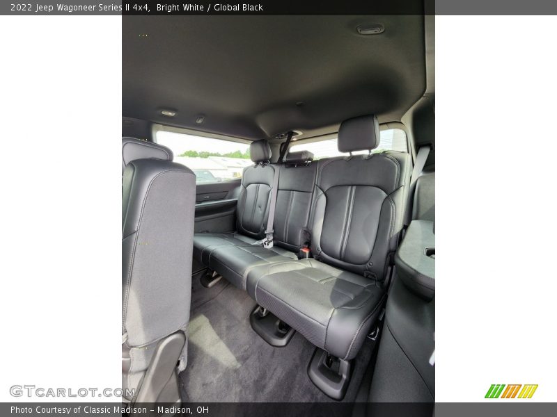 Bright White / Global Black 2022 Jeep Wagoneer Series II 4x4