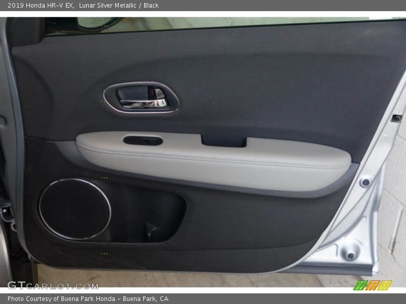 Lunar Silver Metallic / Black 2019 Honda HR-V EX