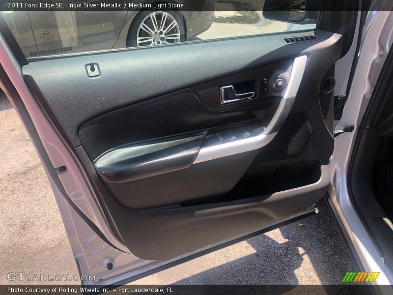Ingot Silver Metallic / Medium Light Stone 2011 Ford Edge SE