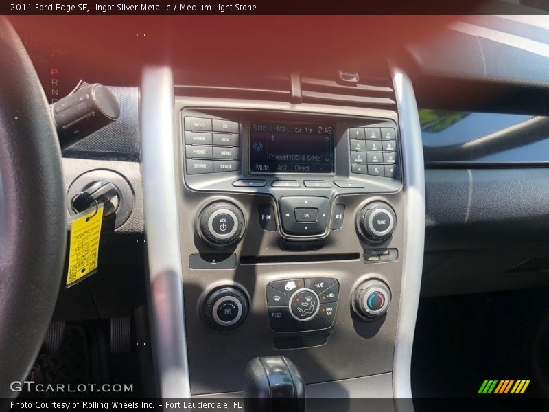 Ingot Silver Metallic / Medium Light Stone 2011 Ford Edge SE