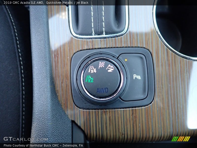 Quicksilver Metallic / Jet Black 2019 GMC Acadia SLE AWD
