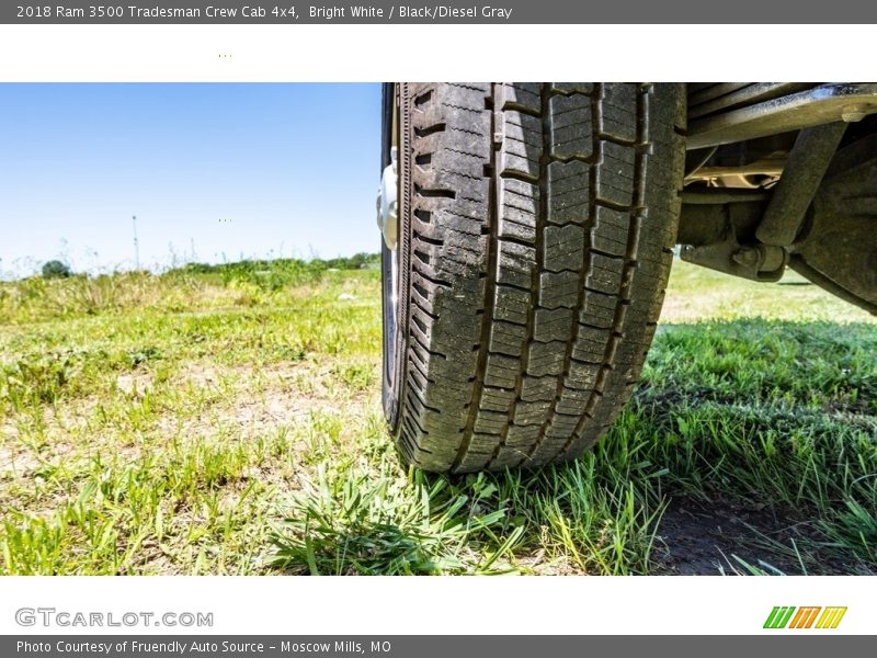 Bright White / Black/Diesel Gray 2018 Ram 3500 Tradesman Crew Cab 4x4