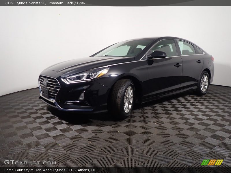 Phantom Black / Gray 2019 Hyundai Sonata SE