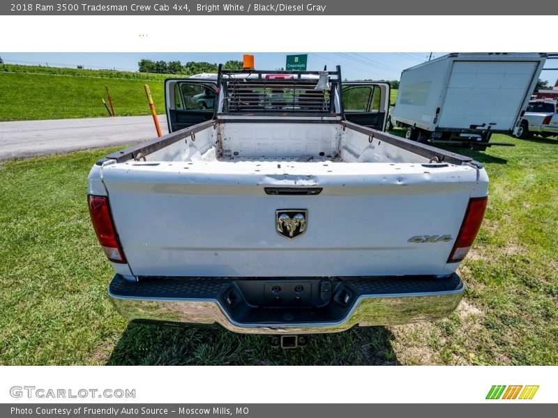 Bright White / Black/Diesel Gray 2018 Ram 3500 Tradesman Crew Cab 4x4
