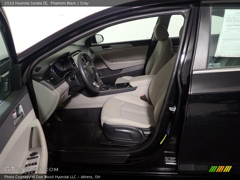 Phantom Black / Gray 2019 Hyundai Sonata SE