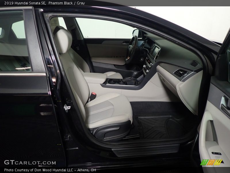 Phantom Black / Gray 2019 Hyundai Sonata SE