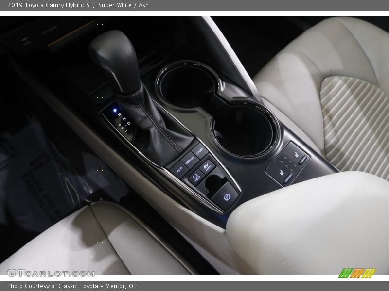 Super White / Ash 2019 Toyota Camry Hybrid SE