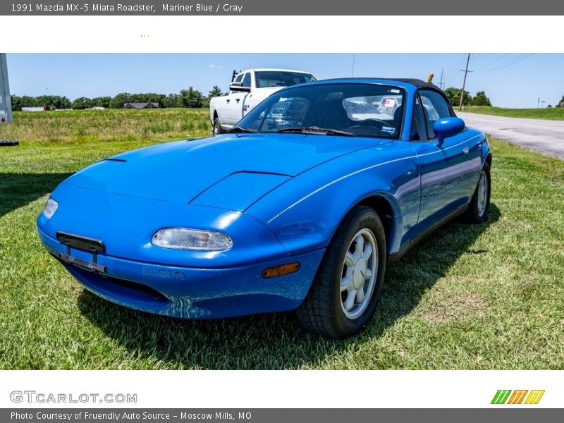 Front 3/4 View of 1991 MX-5 Miata Roadster