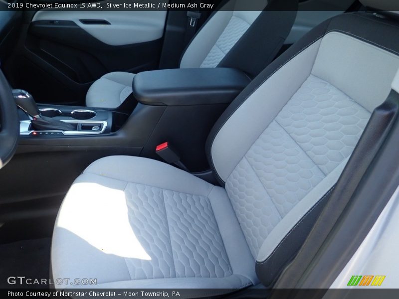 Silver Ice Metallic / Medium Ash Gray 2019 Chevrolet Equinox LS AWD