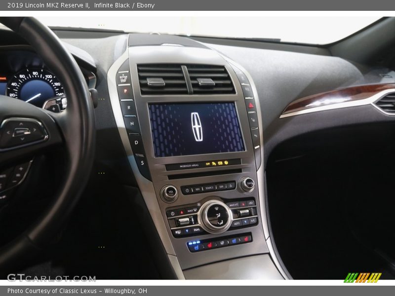 Infinite Black / Ebony 2019 Lincoln MKZ Reserve II