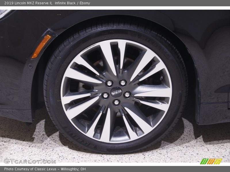 Infinite Black / Ebony 2019 Lincoln MKZ Reserve II