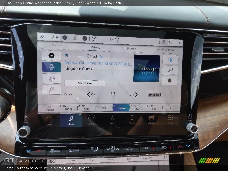 Controls of 2022 Grand Wagoneer Series III 4x4