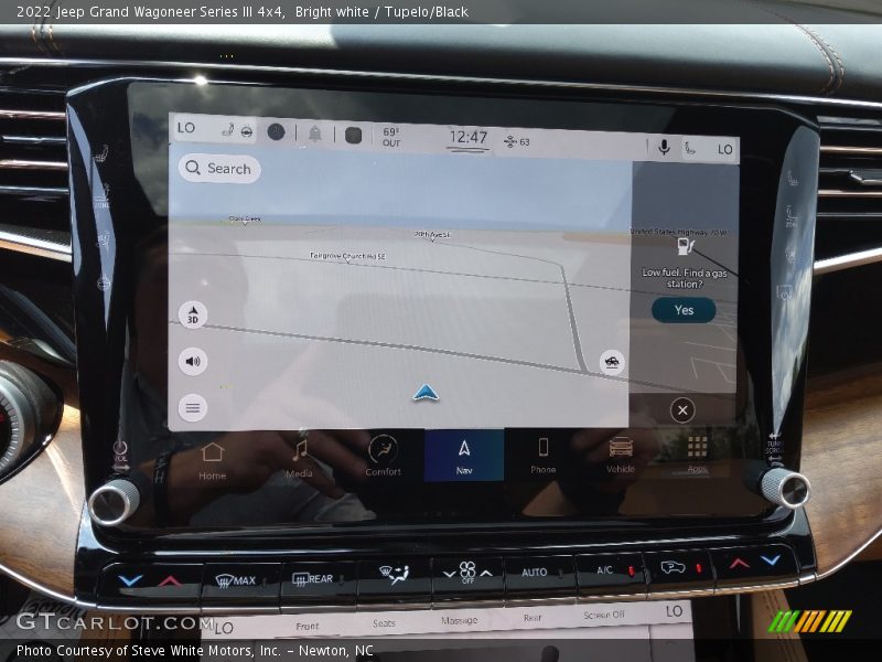 Navigation of 2022 Grand Wagoneer Series III 4x4