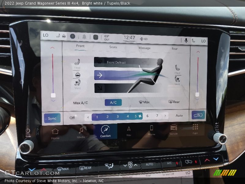 Controls of 2022 Grand Wagoneer Series III 4x4