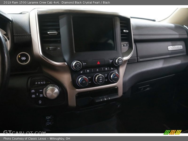 Diamond Black Crystal Pearl / Black 2019 Ram 1500 Laramie Crew Cab 4x4