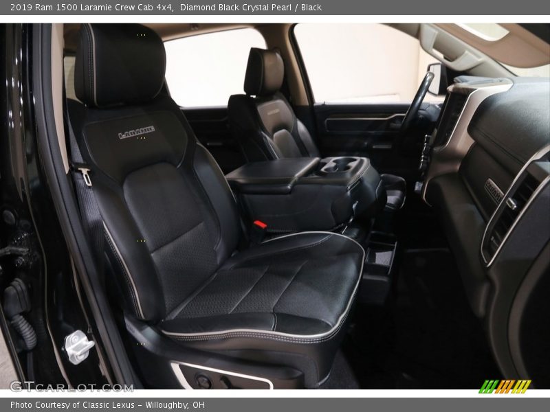 Diamond Black Crystal Pearl / Black 2019 Ram 1500 Laramie Crew Cab 4x4