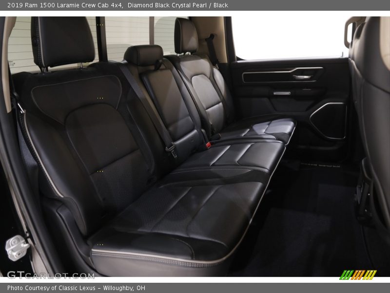 Diamond Black Crystal Pearl / Black 2019 Ram 1500 Laramie Crew Cab 4x4